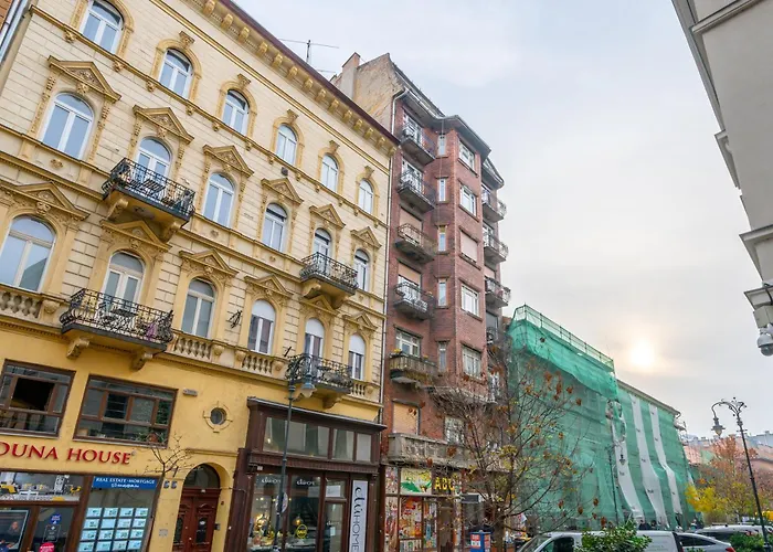 Kiraly K31 Suites